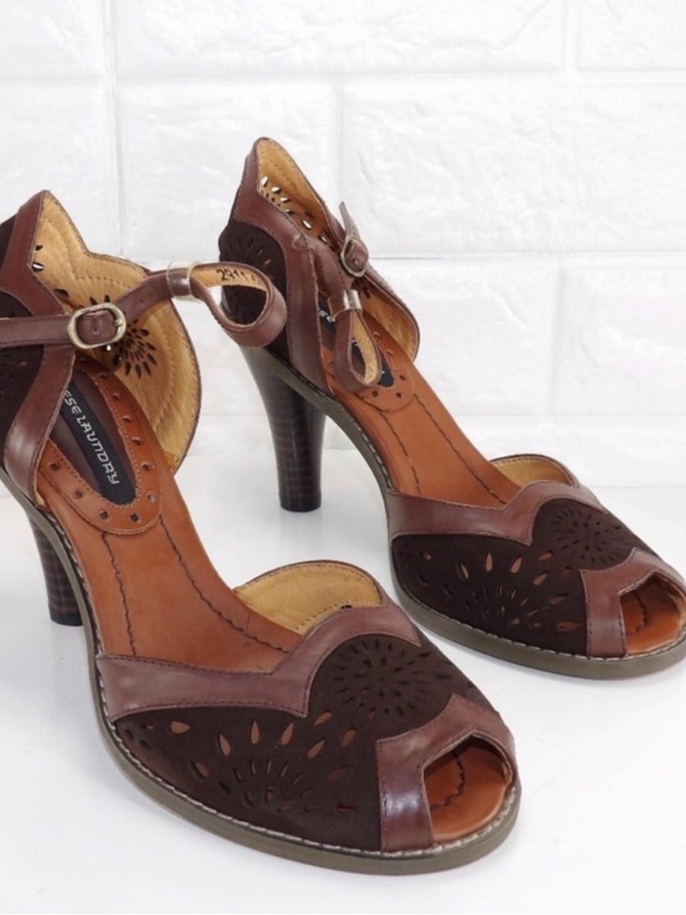 Vintage inspired Chinese Laundry Lark peep toe brown leather high heel shoe NIB